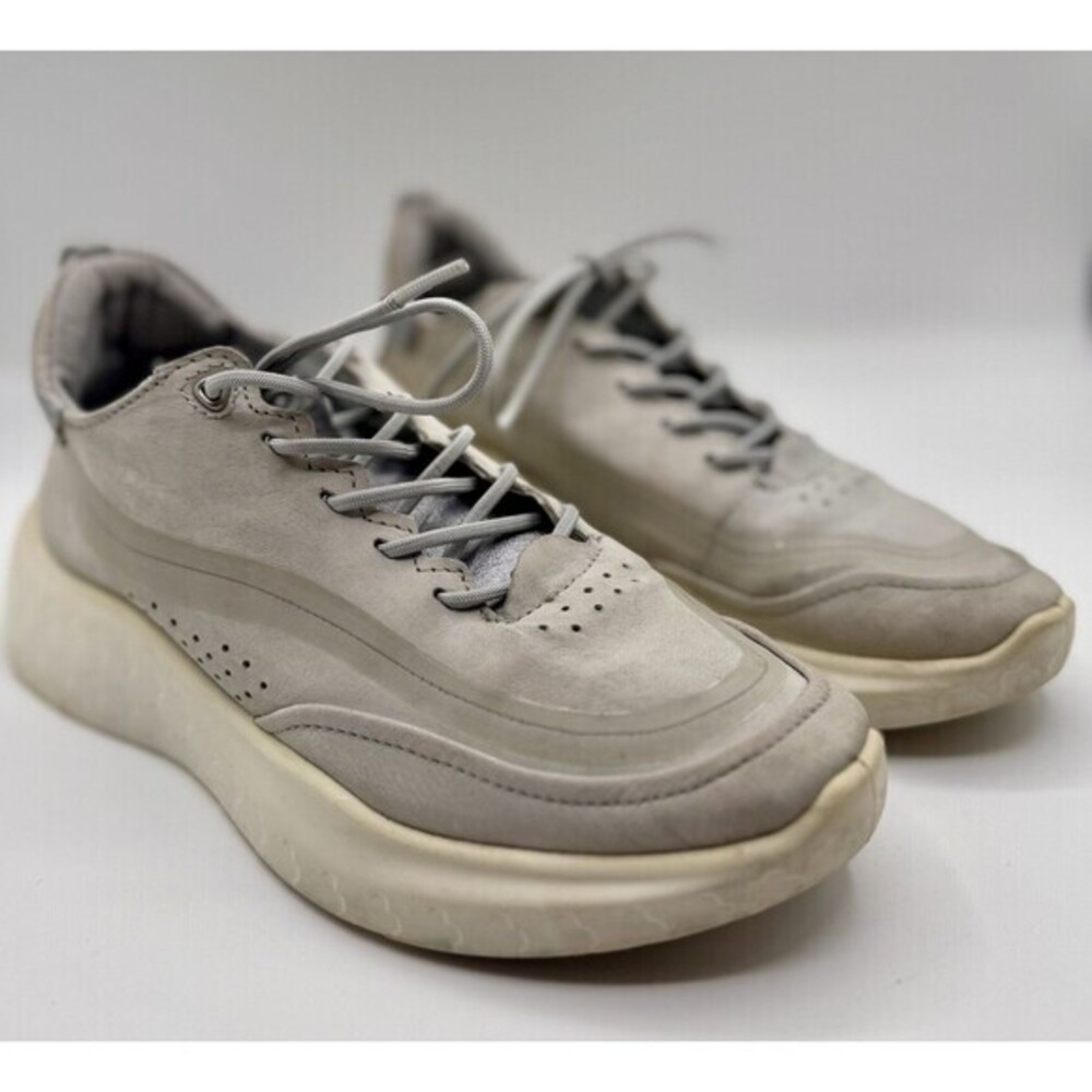 ECCO Women’s Sneakers Concrete Gray Size 37 Casual Walking Standing